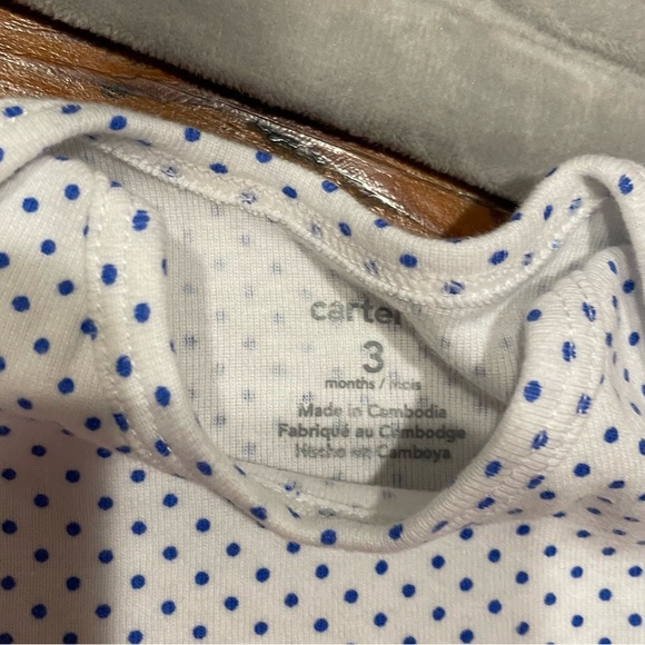 EUC Carters Bundle: 2 Pants, 2 onesies, 1 shirts - Picture 3 of 8